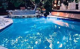 Manaya Bed & Breakfast